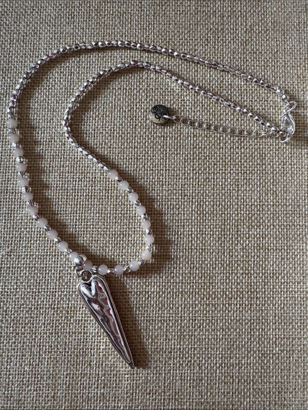 Plunder Silver Heart-Tip Pendant Necklace with Blush Beads